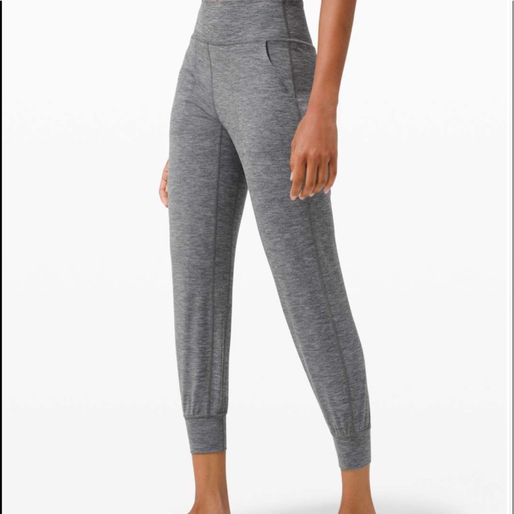 Lululemon Align Joggers 28” Heathered Black